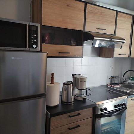 Love Truth Life Apartment Piraeus Ngoại thất bức ảnh